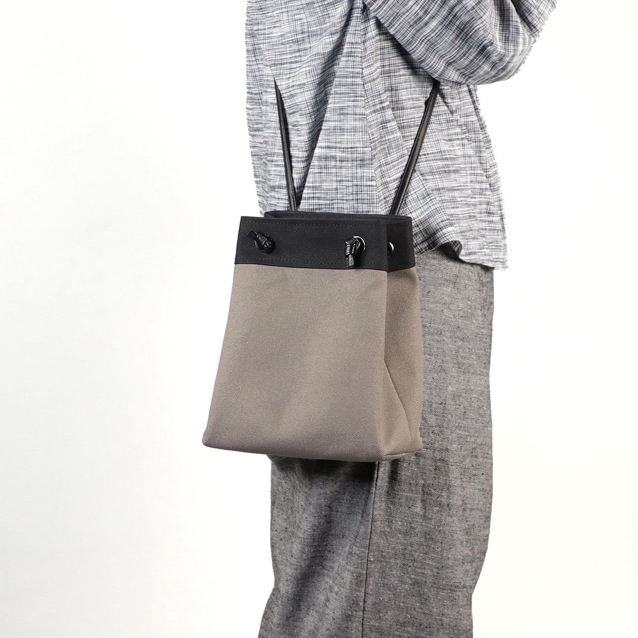 ピクニックショルダー　picnicshoulder　北欧生地×富士金梅 8号帆布　チャコールグレー×ブラック　オリジナル　ハンドメイド帆布ポシェット　ハネアント神戸