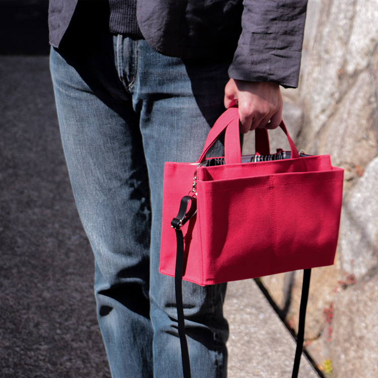 パケット　Packet　北欧生地×富士金梅 8号帆布　レッド　オリジナル　ハンドメイド帆布2wayショルダーバッグ　ハネアント神戸