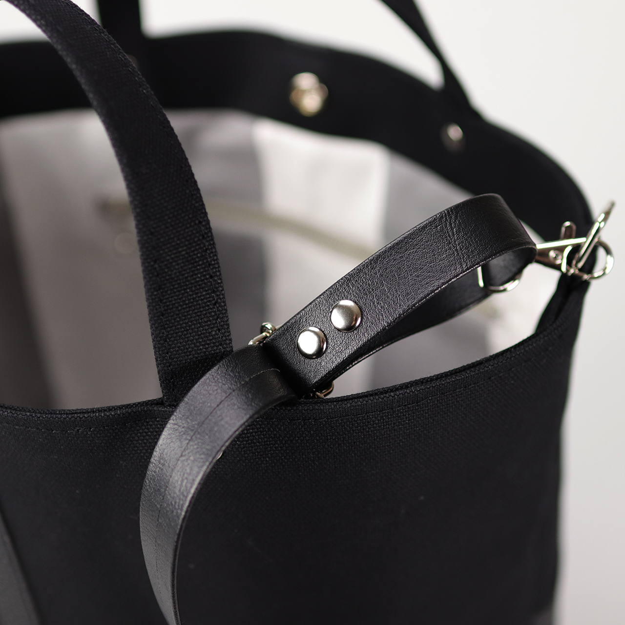 タンク　TANK　北欧生地×富士金梅 8号帆布　ブラック　オリジナル　ハンドメイド帆布ショルダーバッグ2way　ハネアント神戸