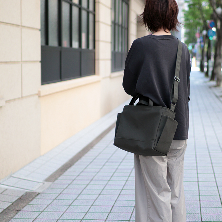 コンテナショルダー2WAY　containershoulder　北欧生地×富士金梅 8号帆布　グレイッシュカーキ　オリジナル　ハンドメイド帆布ショルダーバッグ　ハネアント神戸