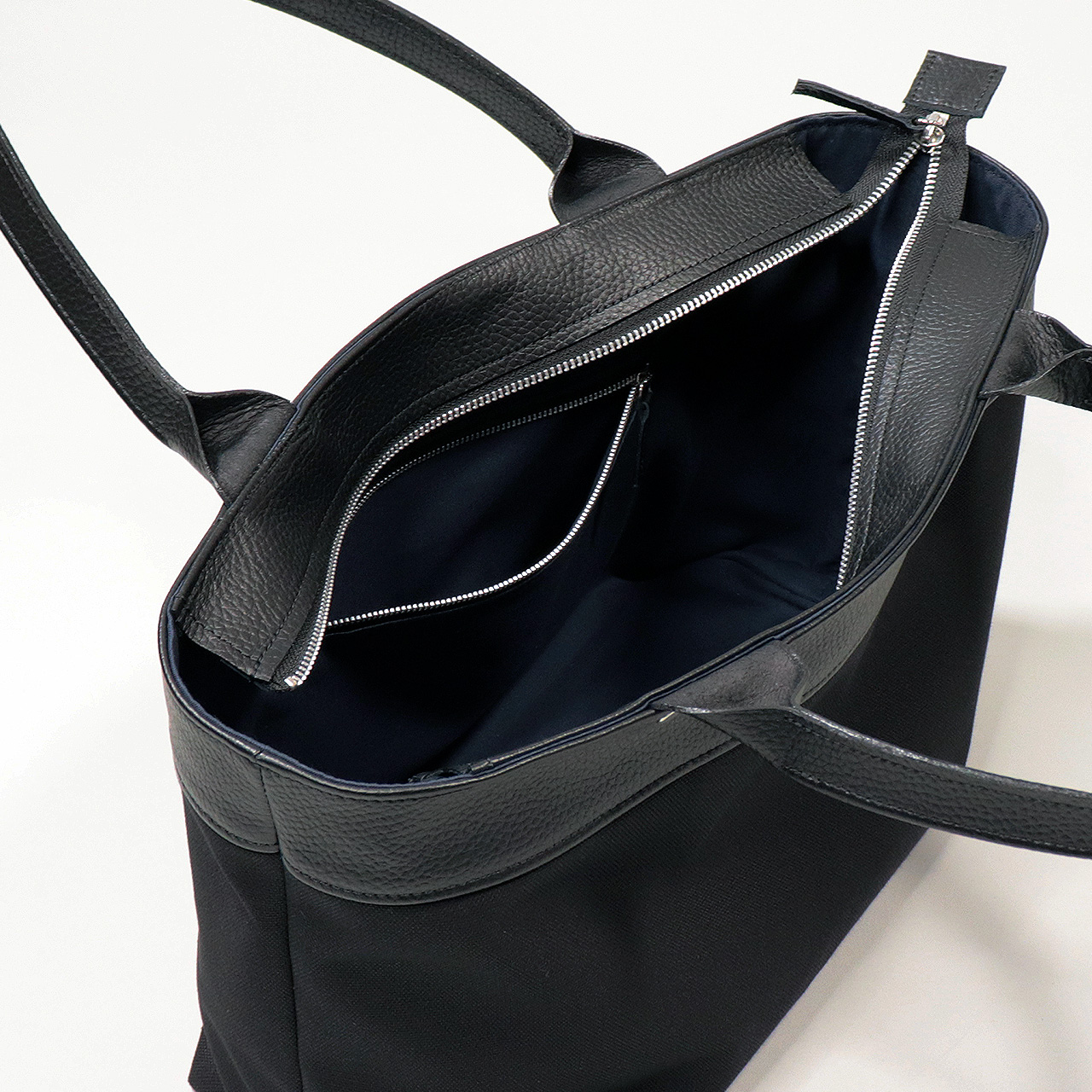 サシャ　SASYA　国産本革　姫路レザー　クロムなめし　富士金梅8号帆布　ブラック　オリジナル　ハンドメイド本革　牛革トートバッグ　ハネアント神戸