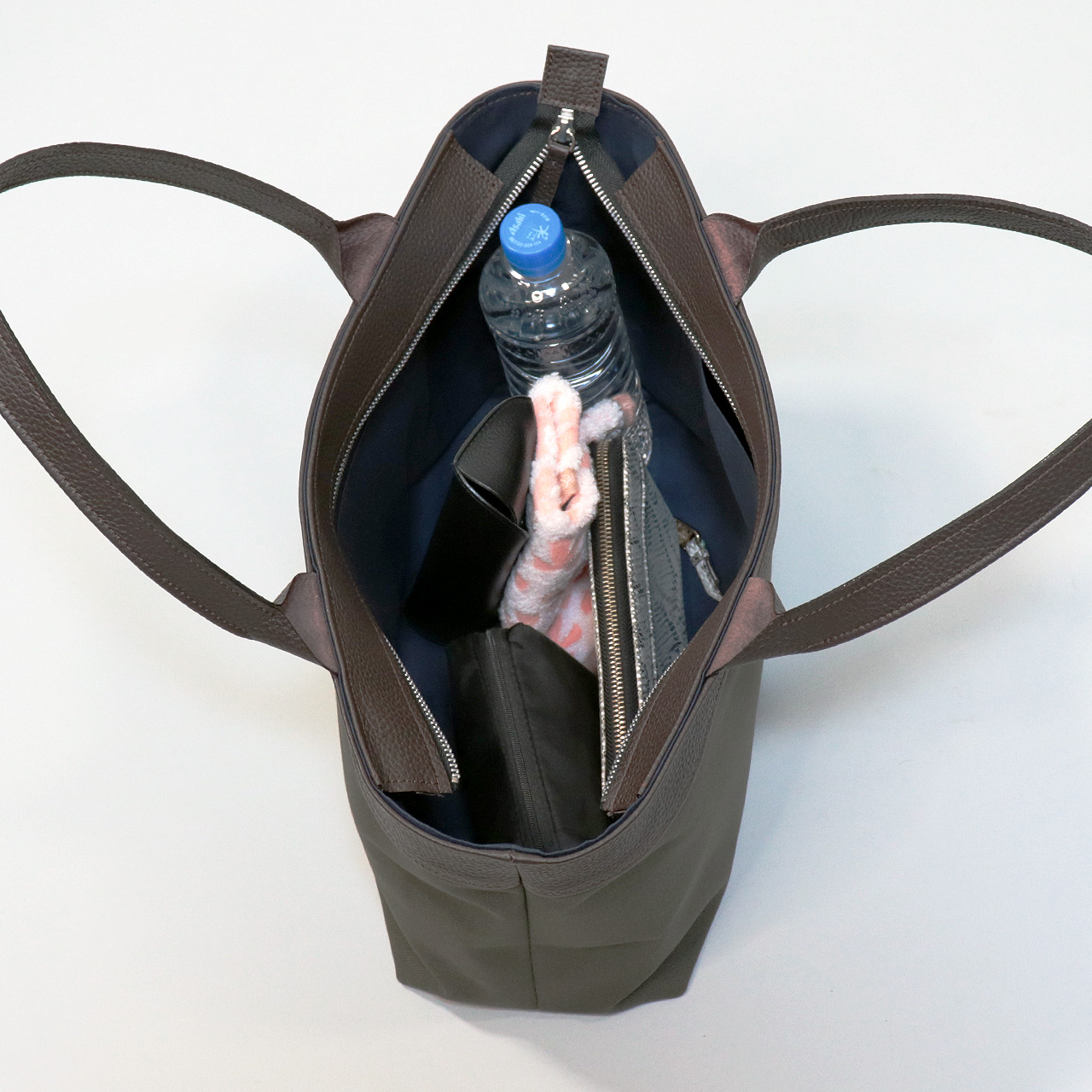 サシャ　SASYA　国産本革　姫路レザー　クロムなめし　富士金梅8号帆布　ブラウン　カーキ　オリジナル　ハンドメイド本革　牛革トートバッグ　ハネアント神戸