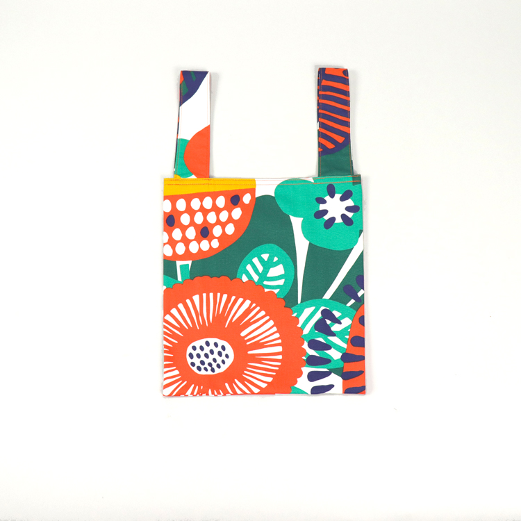 エコバッグ　北欧生地　オリジナル　ハンドメイドバッグ　コンパクト　ハネアント神戸