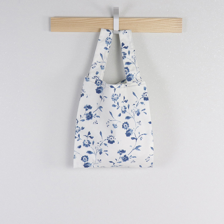 エコバッグ　北欧生地　オリジナル　ハンドメイドバッグ　コンパクト　ハネアント神戸