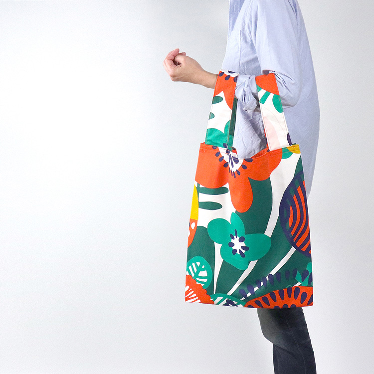 エコバッグ　北欧生地　オリジナル　ハンドメイドバッグ　コンパクト　ハネアント神戸