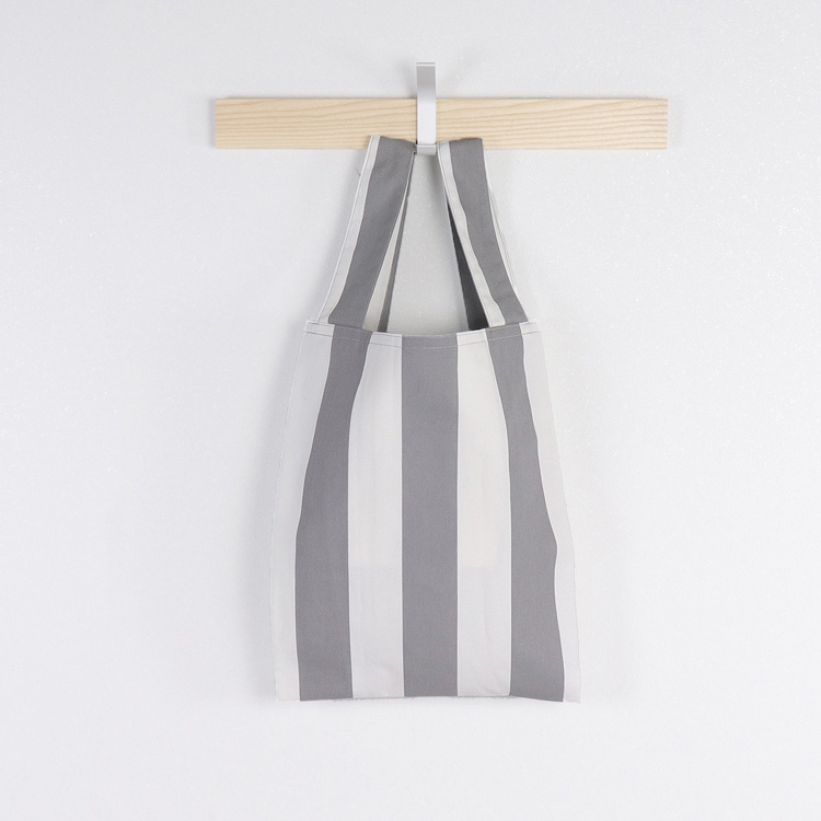 エコバッグ　北欧生地　オリジナル　ハンドメイドバッグ　コンパクト　ハネアント神戸