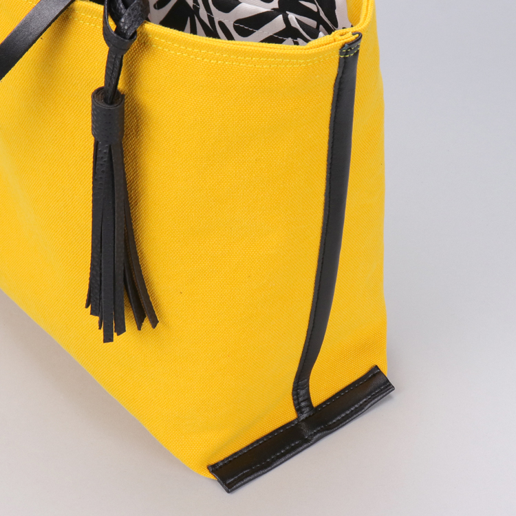 フラップトート　flaptote　北欧生地×倉敷帆布バイオウォッシュ 8号帆布　ひまわりイエロー オリジナル　ハンドメイド帆布トートバッグ　ハネアント神戸
