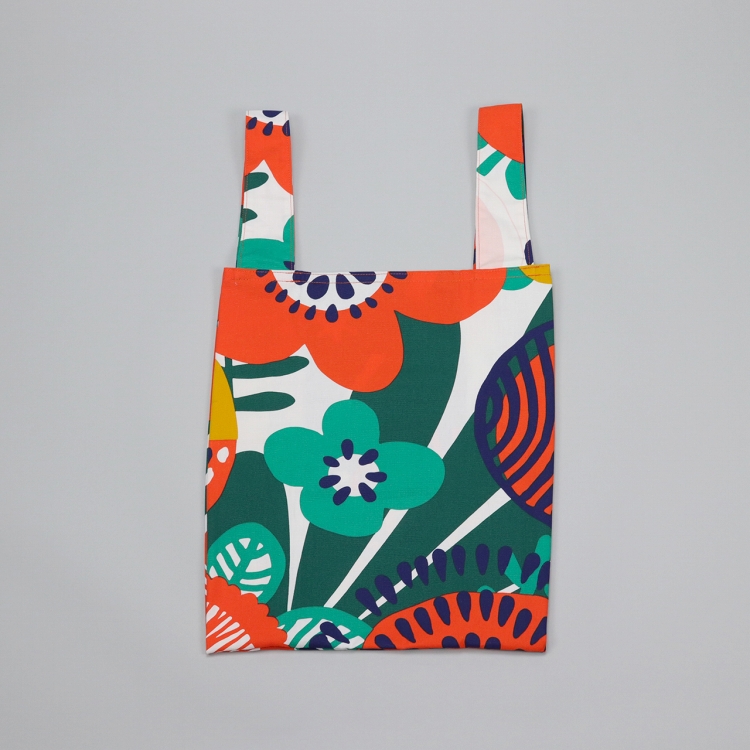 エコバッグ　北欧生地　オリジナル　ハンドメイドバッグ　コンパクト　ハネアント神戸