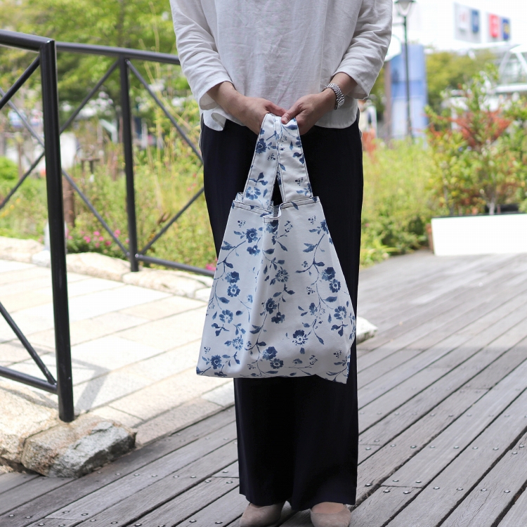 エコバッグ　北欧生地　オリジナル　ハンドメイドバッグ　コンパクト　ハネアント神戸