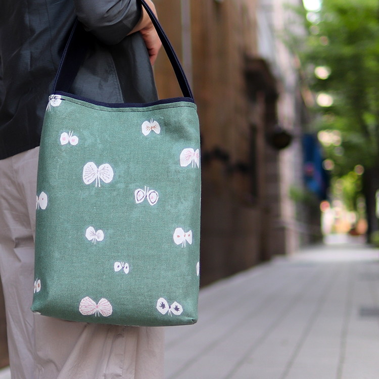 ミナペルホネン　mina perhonen　hana hane×倉敷帆布 8号帆布　リネン　オリジナル　ハンドメイド帆布トートバッグ　ハネアント神戸