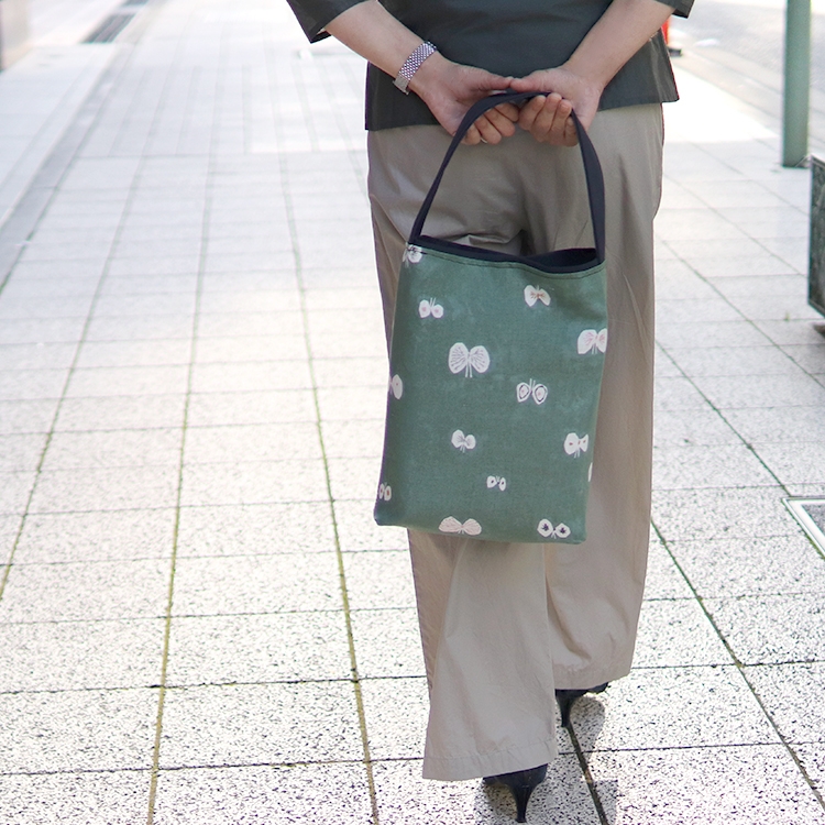 ミナペルホネン　mina perhonen　hana hane×倉敷帆布 8号帆布　リネン　オリジナル　ハンドメイド帆布トートバッグ　ハネアント神戸