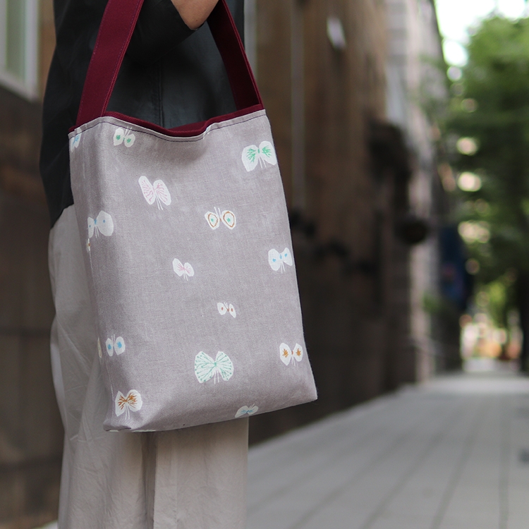 ミナペルホネン　mina perhonen　hana hane×倉敷帆布 8号帆布　リネン　オリジナル　ハンドメイド帆布トートバッグ　ハネアント神戸