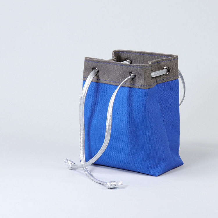 ピクニックショルダー 北欧生地×富士金梅のポシェット ブルー×チャコール 帆布ショルダーミニバッグ