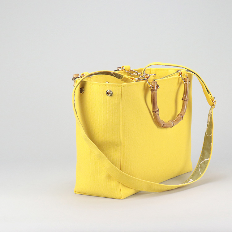 すっきりスマートなバンブーハンドル 2wayショルダー 北欧生地×富士金梅×イエロー 帆布バッグ【スクエアトート】