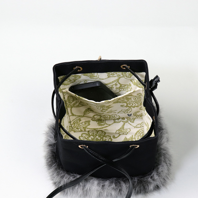 2wayランプリース　Lamplease　エコファー×北欧生地　レッド　オリジナル　ハンドメイド2wayエコファーショルダーバッグ　ハネアント神戸