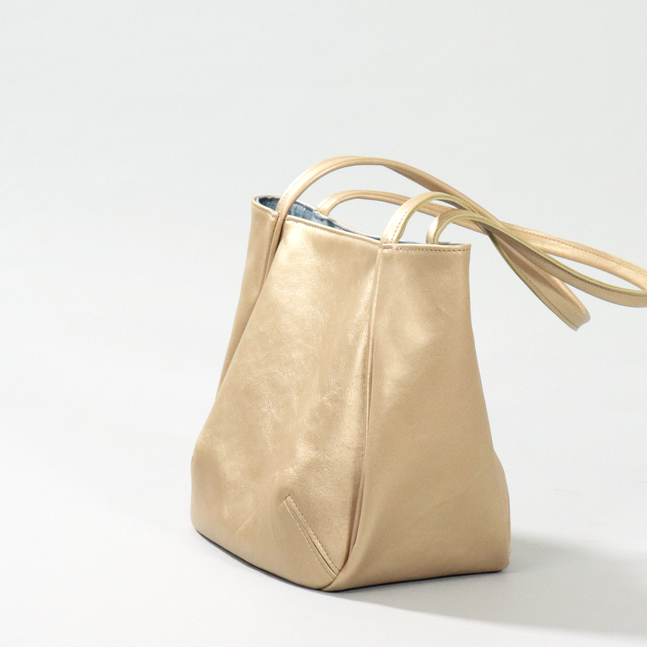 ヤスミン　yasumin　国産本革　クロムなめし　オールレザー　ゴールド　オリジナル　ハンドメイド本革　牛革トートバッグ　ハネアント神戸