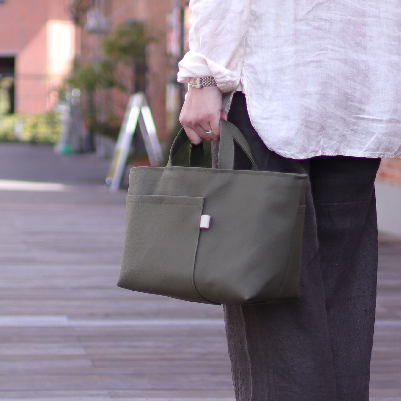 HANEANT KOBE シップトート カーキ。富士金梅8号帆布を使用した軽量トートバッグ　ハネアント神戸の帆布トートバッグ