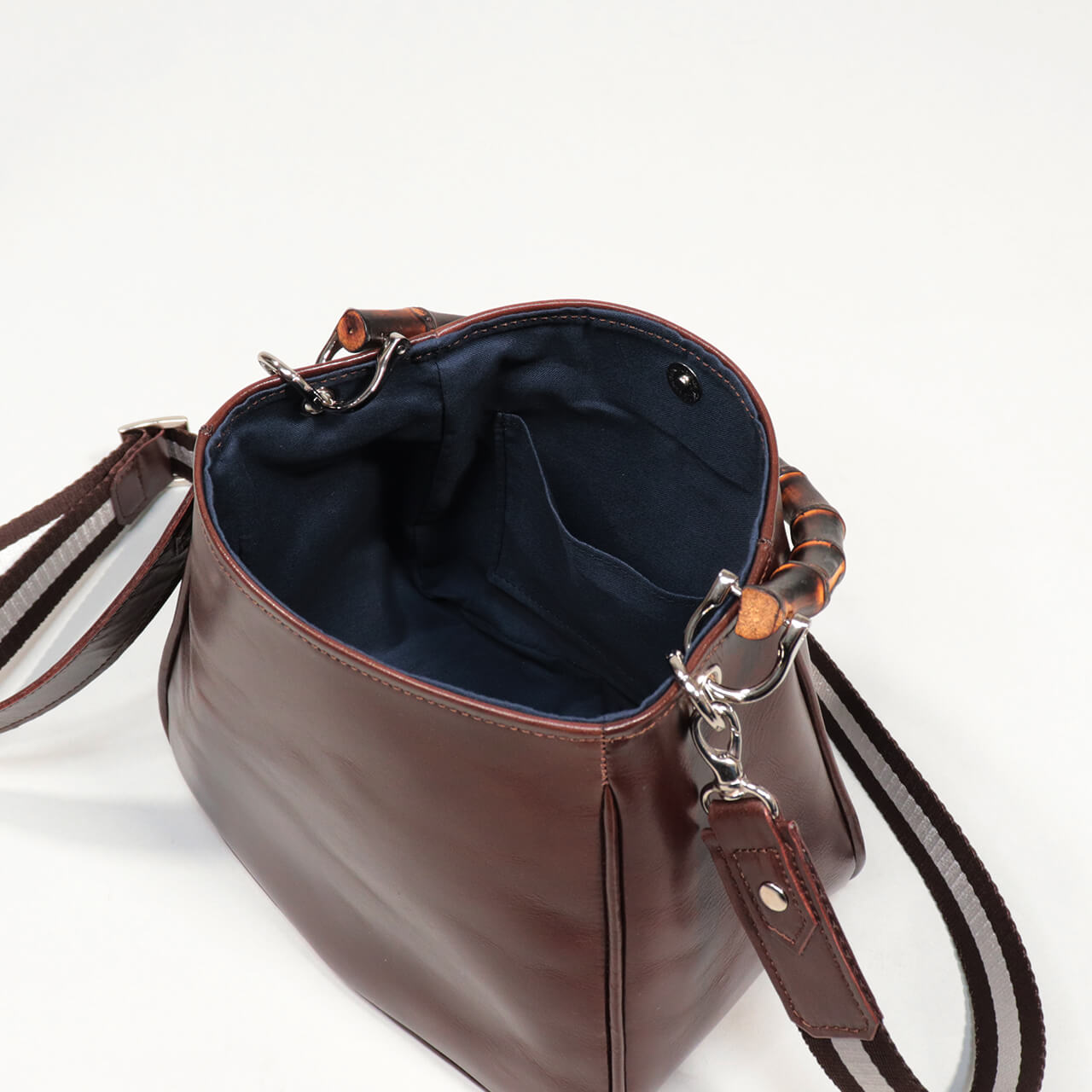 HANEANT KOBE HOLLY 本革ミニトート ブラック 上から見た内側／内布とファスナーポケットが分かる